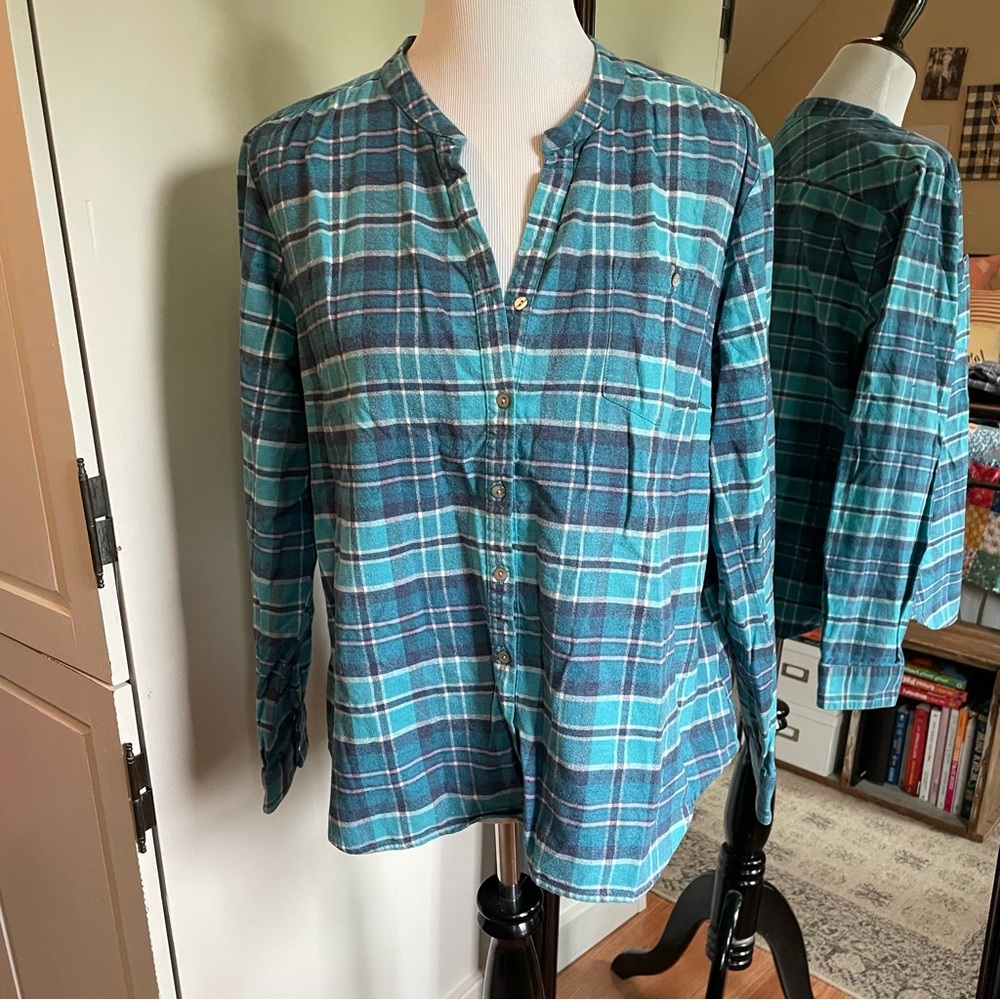 L.L.Bean XL Blue Plaid Button Down Shirt